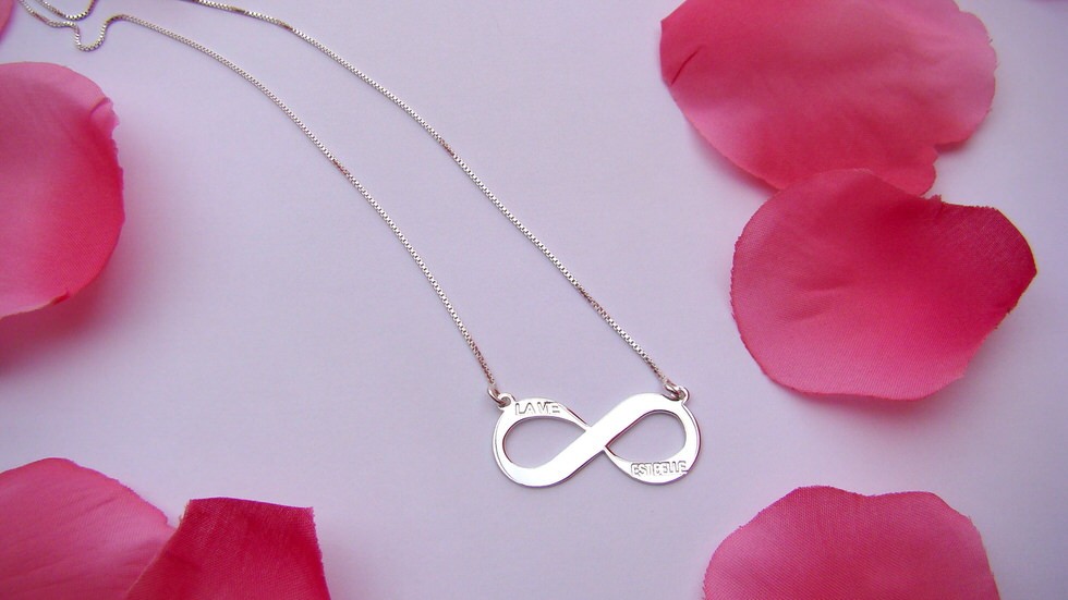 oNecklace Infinity Jewellery
