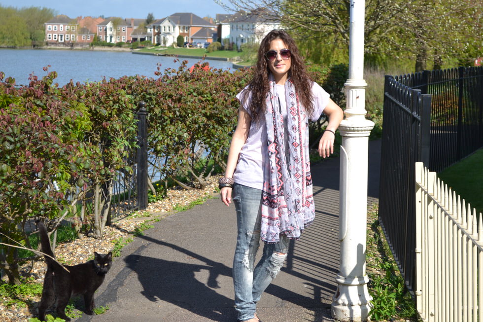 Outfit - Ripped Jeans