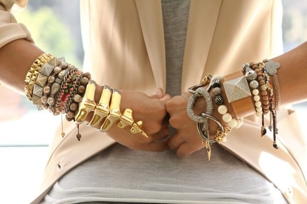 stacked-bracelets-fashion-blog