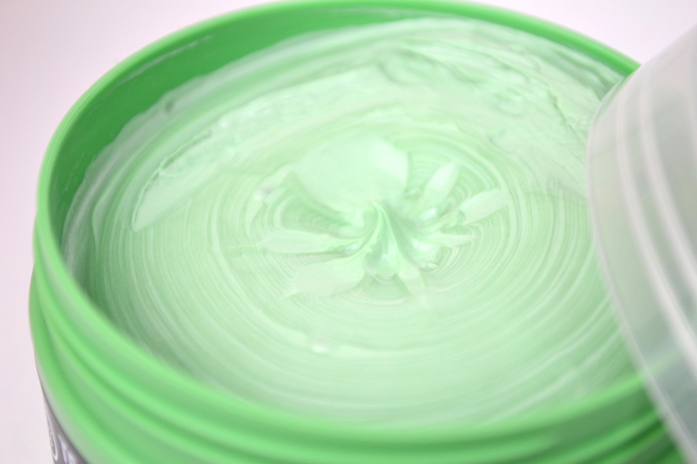 The Body Shop Tea TRee Face Mask Review