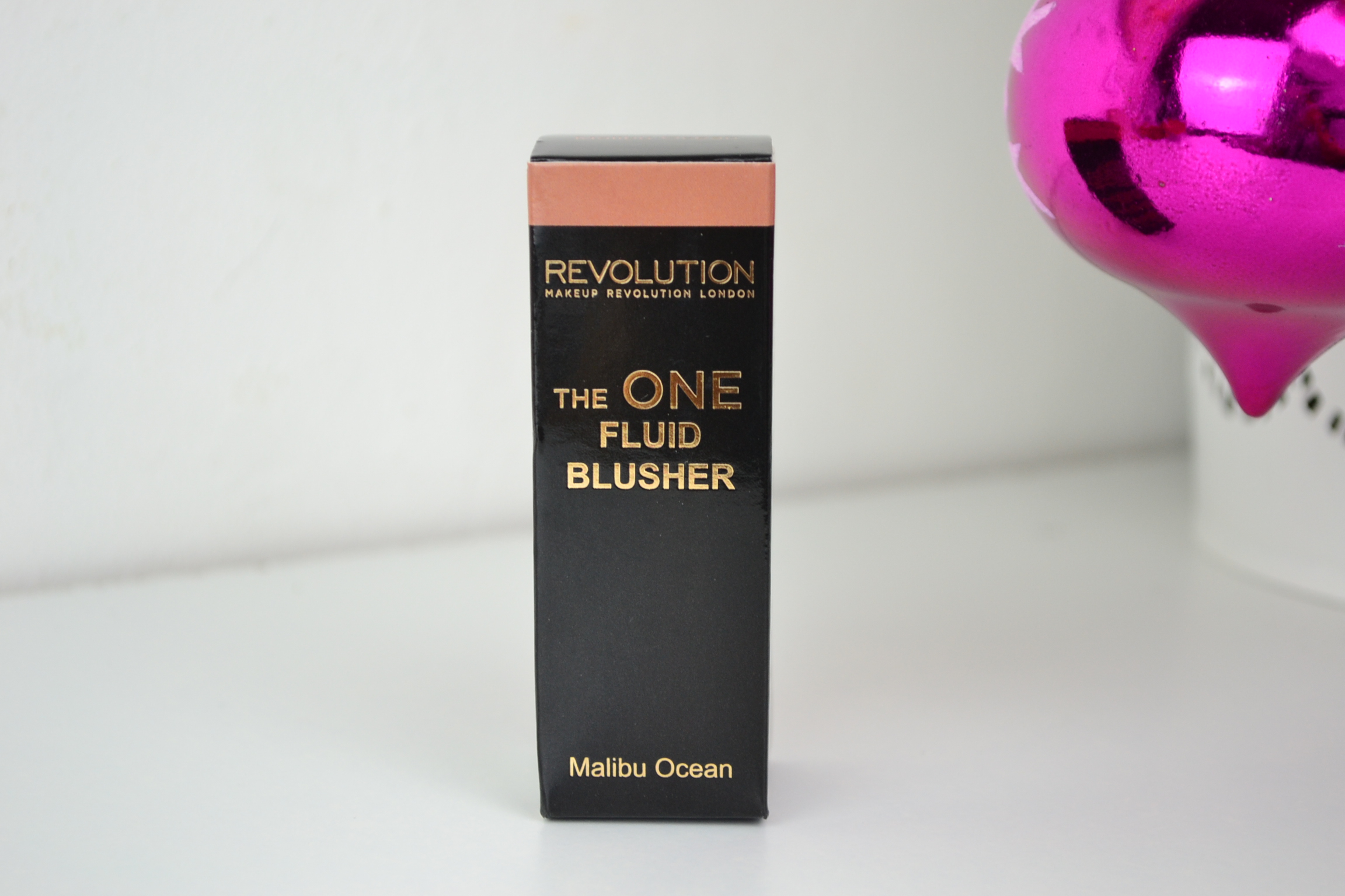 Makeup Revolution The One Fluid Blusher - Malibu Ocean