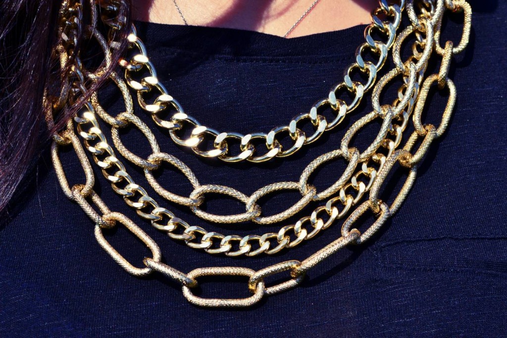 gold-layered-statement-necklace