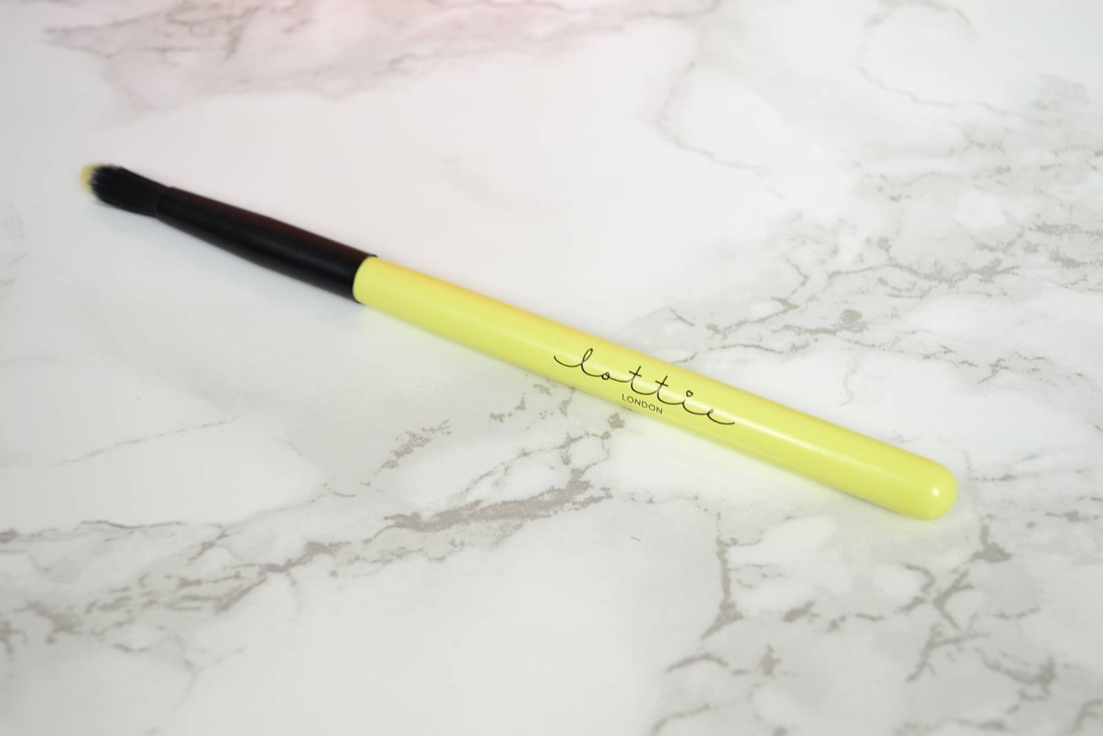 lottie-london-yellow-makeup-brush