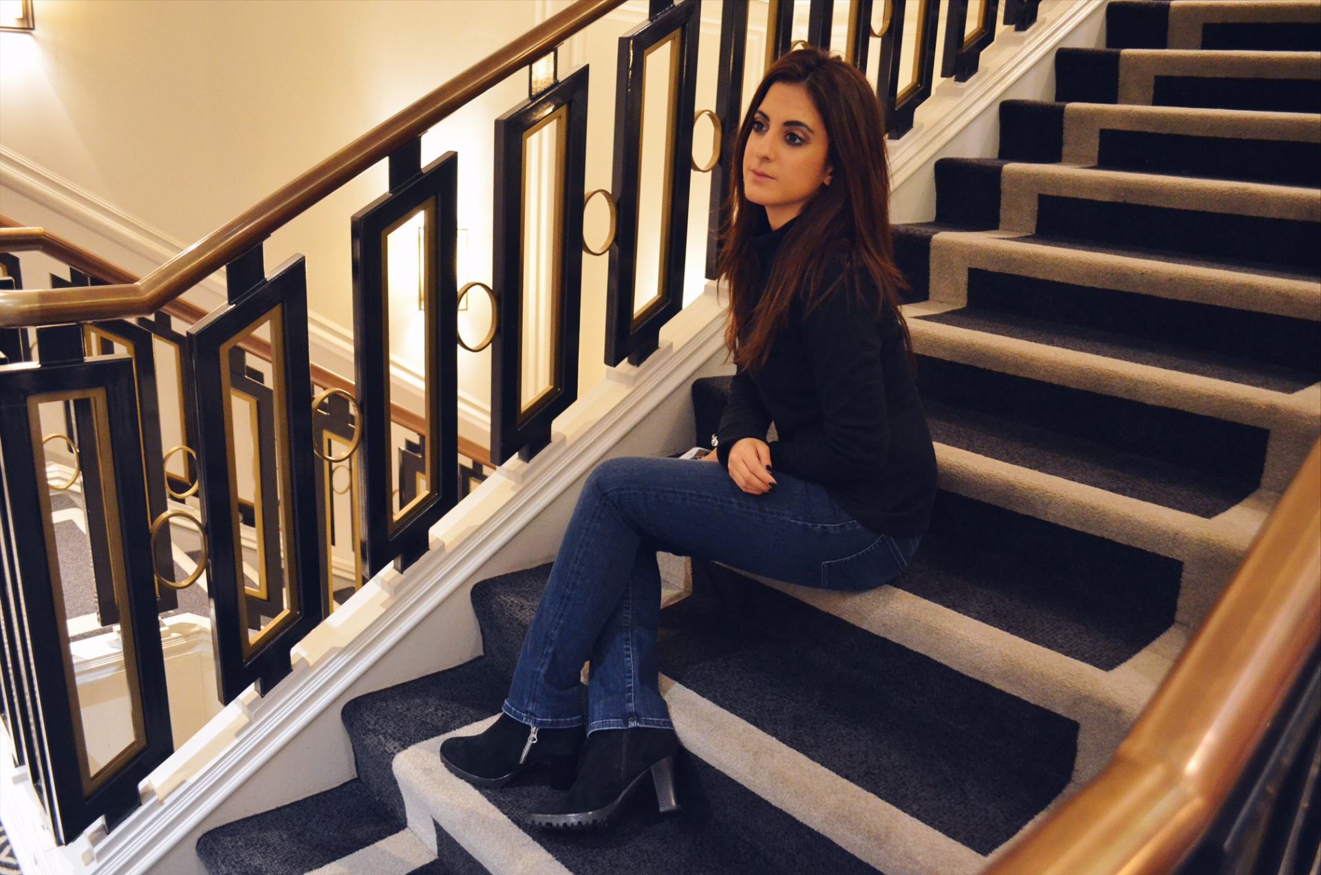 london-outfit-black-denim