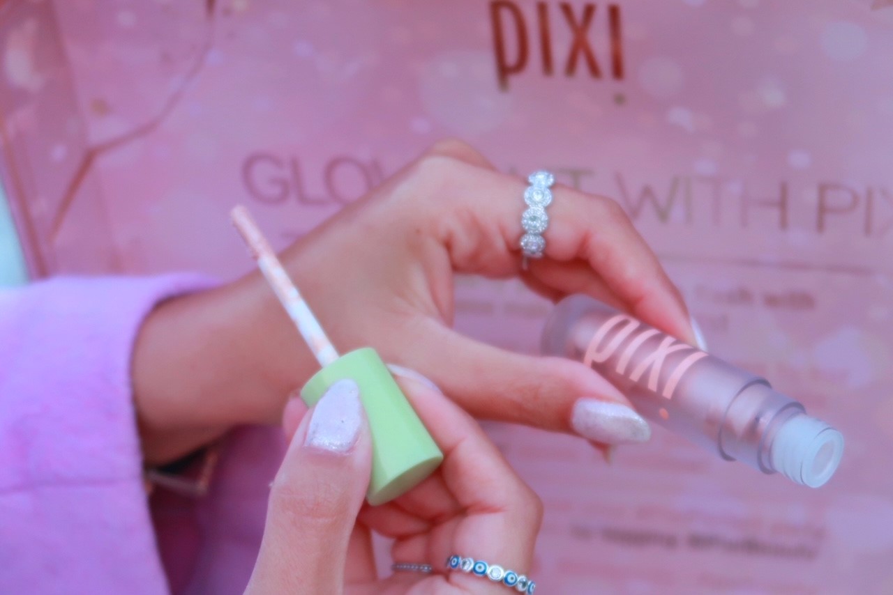 eyelift-max-pixi-beauty-review