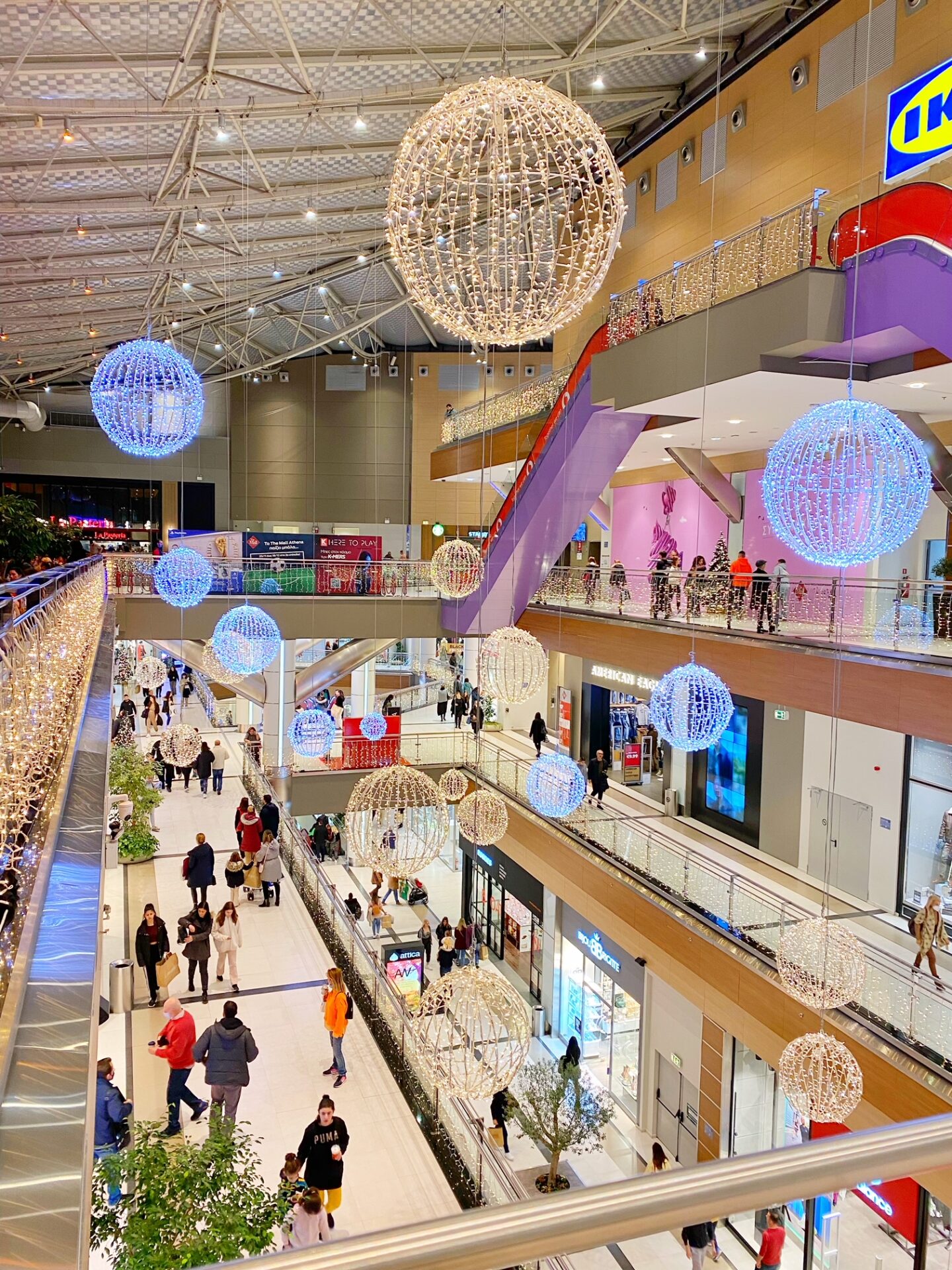 the-mall-athens-christmas