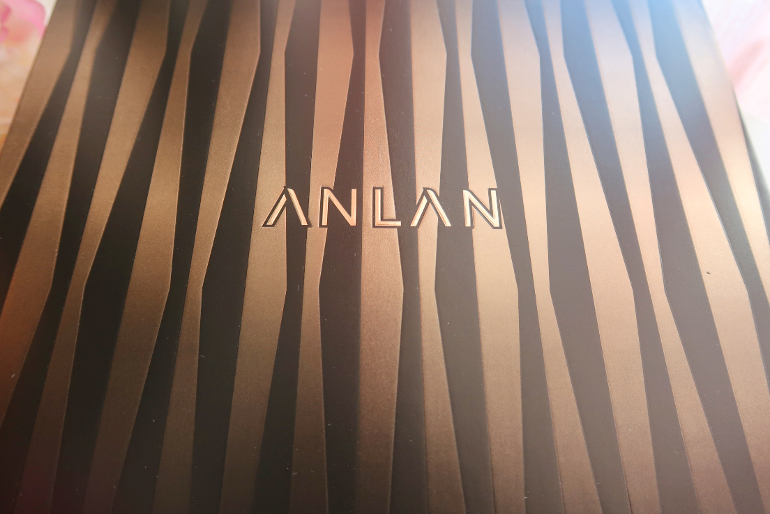 anlan-18k-gold-massager-packaging