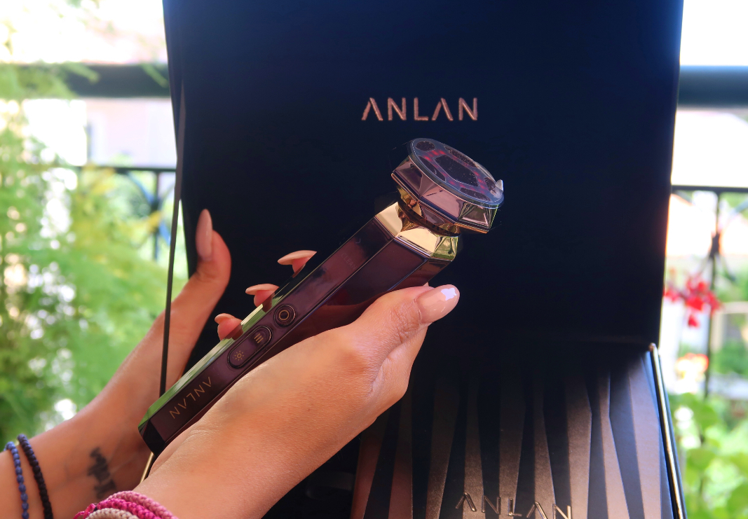 anlan-professional-massage-review-18k-gold